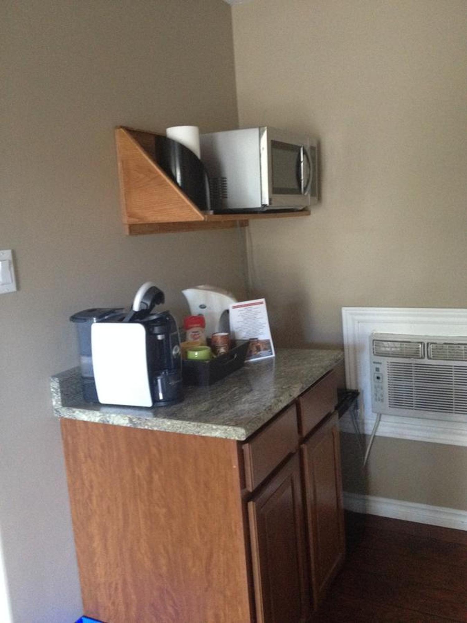 Manitowaning My Friends Inn Manitoulin الغرفة الصورة